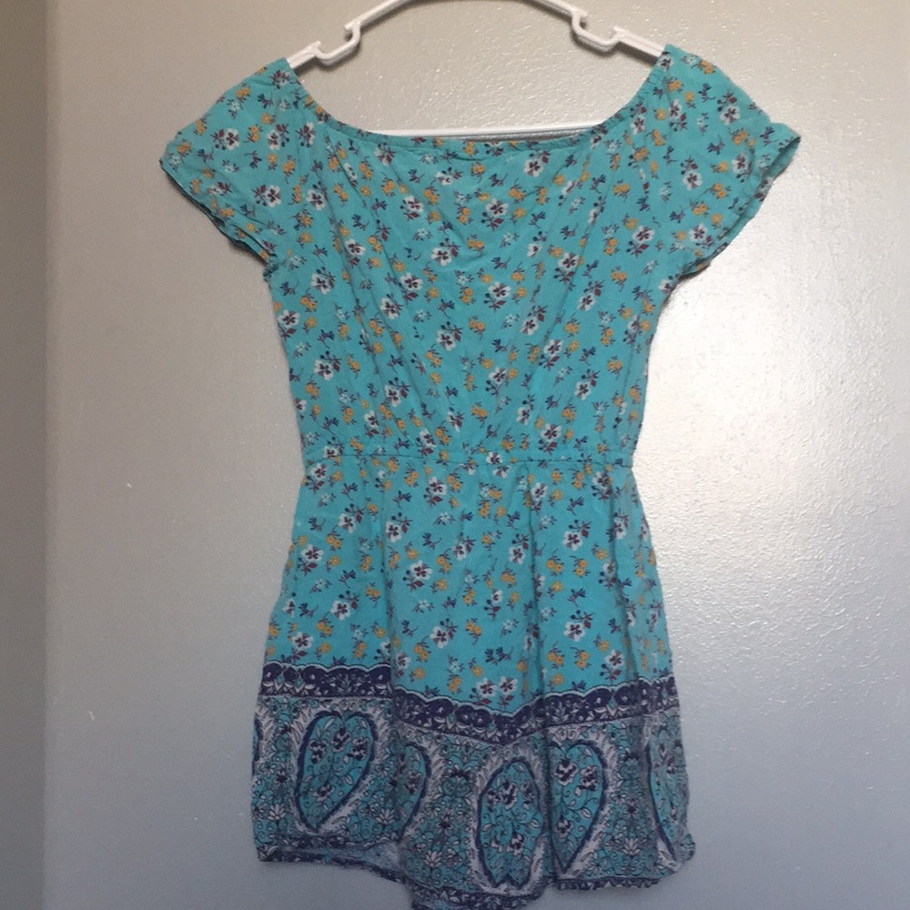 jumpsuit - Picture 2 of 4